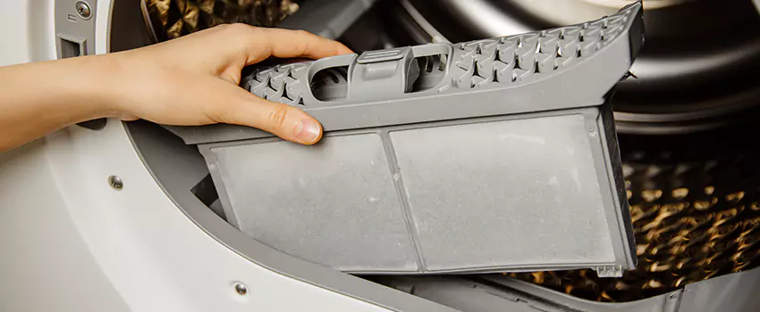 Signs Of A Clogged Dryer Lint Trap in El Centro, California